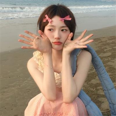 妮娜的一切 海报