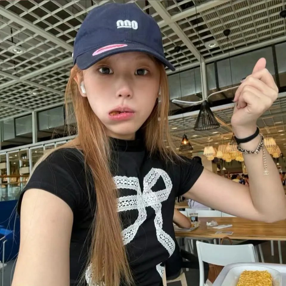 我们喝的水里 海报